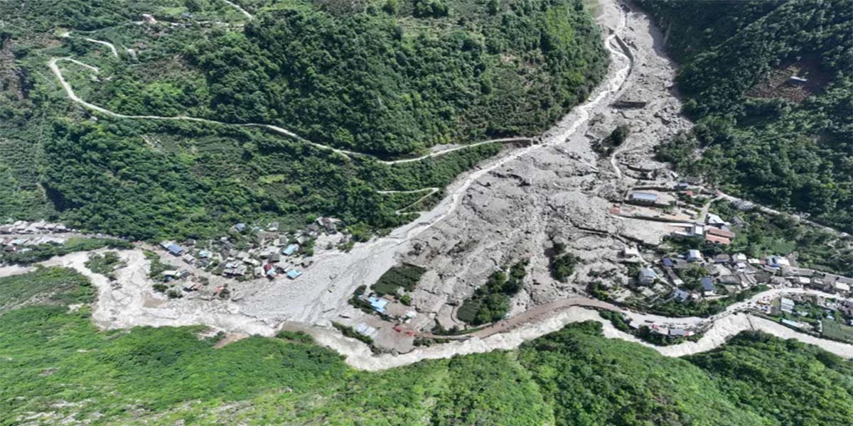 चीनमा पहिरोमा परी कम्तीमा ३० जना बेपत्ता, २ सय विस्थापित