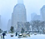 न्यूयोर्कसहित अमेरिकाको उत्तर–पूर्वी क्षेत्रमा हिमआँधी, आपतकाल घोषणा र जनजीवन प्रभावित