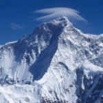 मकालु आरोहणका क्रममा शेर्पा आरोहीको मृत्यु, इरानी पर्वतारोही बेपत्ता, उद्धार जारी